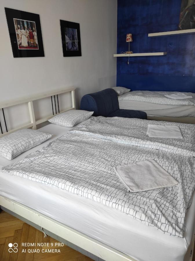 Apartment Maximilian Bratislava Eksteriør bilde