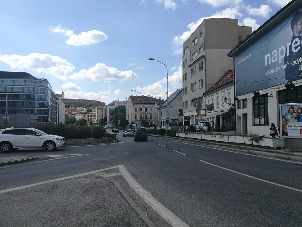 Apartment Maximilian Bratislava Eksteriør bilde