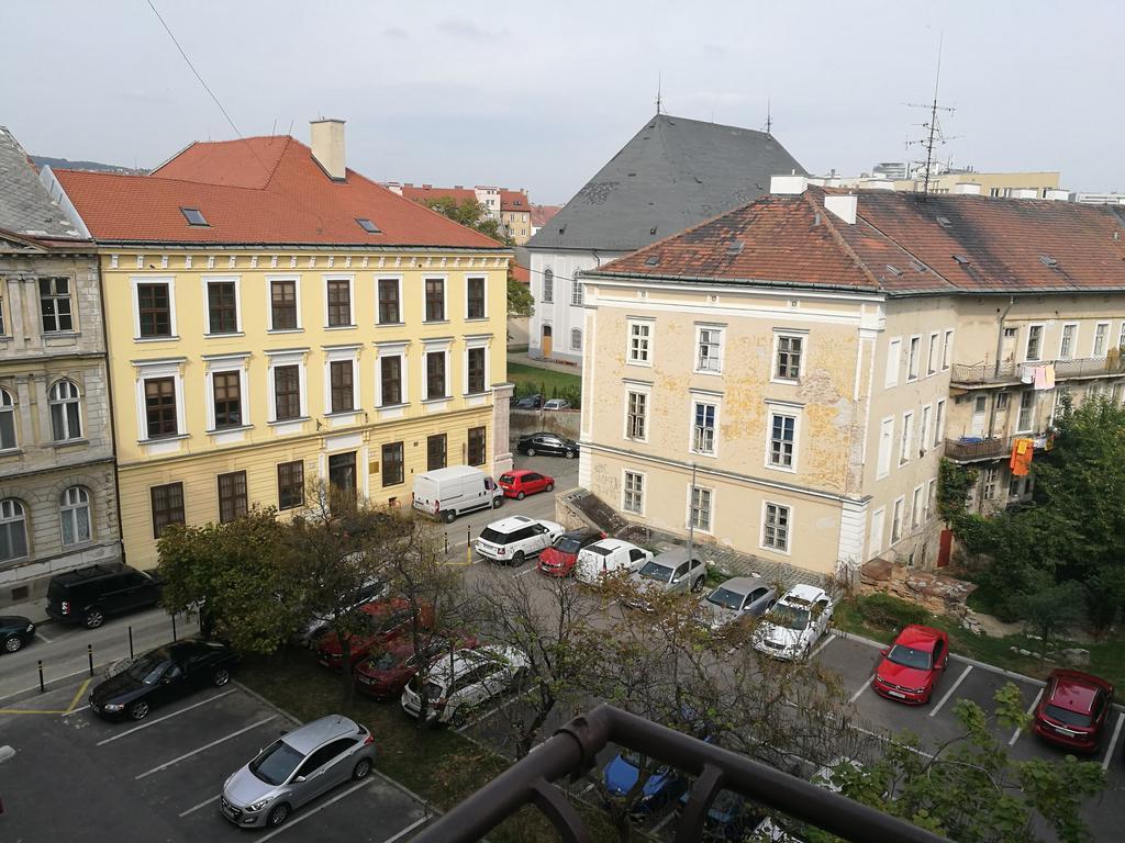 Apartment Maximilian Bratislava Eksteriør bilde