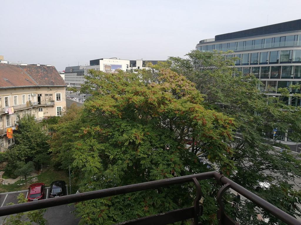 Apartment Maximilian Bratislava Eksteriør bilde
